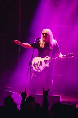 Kharkiv, Ukrayna - 27 Nisan 2017: Uriah Heep 'ten Mick Box