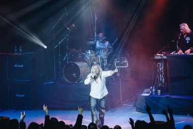 Kharkiv, Ukrayna - 27 Nisan 2017: Uriah Heep 'ten Bernie Shaw