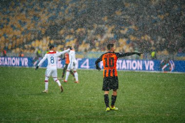 Kyiv, Ukrayna - 12 Aralık 2018: Genç Moraes, Shakhtar Şampiyonlar Ligi maçında Shakhtar Donetsk - Olympique Lyon