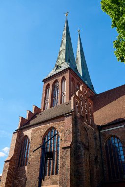 Berlin, Almanya - 15 Mayıs 2017: Nikolaikirche veya St. Nicholas Kilisesi