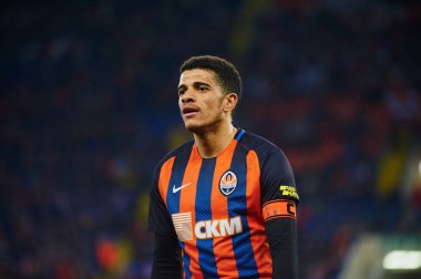 Kharkiv, Ukrayna - 7 Nisan 2019: Dinamo Kyiv maçında Shakhtar Donetsk 'in orta saha oyuncusu
