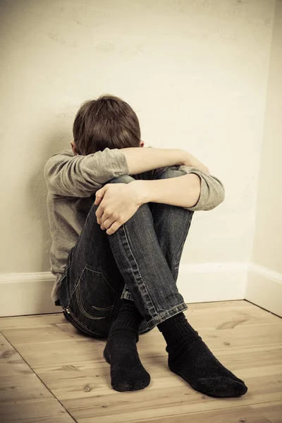 Portret van een jongen huilen — Stockfoto