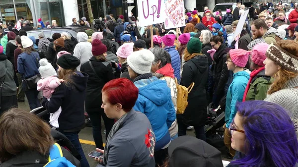 Kadın Trump siyaset karşı protesto
