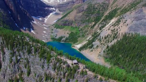 Alberta bergen vanuit de lucht — Stockvideo