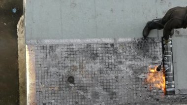 Kaynakçı iş inşaat sahasında