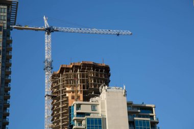 Uzun bina inşaat vinç şehir geliştirme