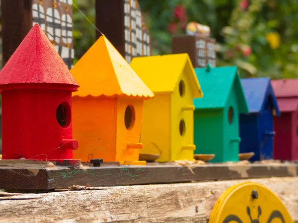 Bijenkorven multi gekleurde huizen close-up achtergrond — Stockfoto