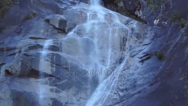 Cascata zoom out Shannon cade — Video Stock