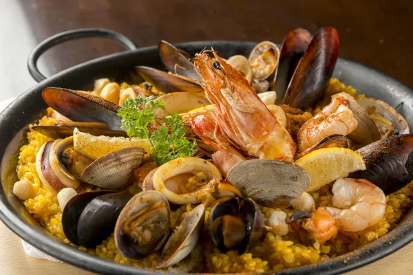 Tálalás Ízletes Paella Ételek — Stock Fotó