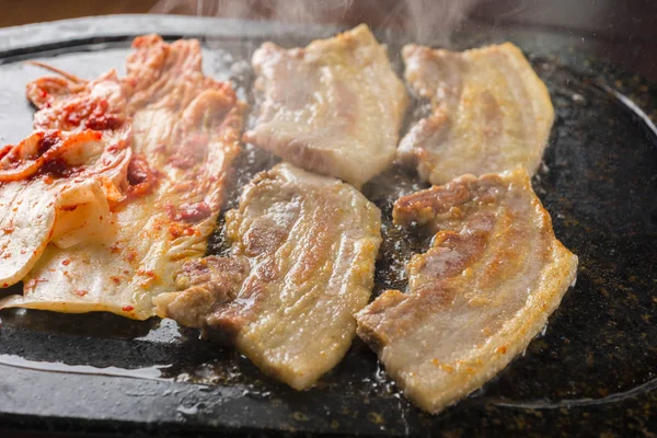 Plats coréens de porc cuit au four — Photo