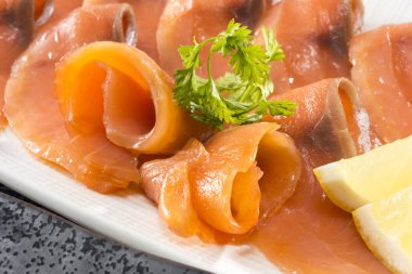 Lezzetli somon yemekleri Tabağı