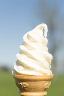 Süt bol taze süt ile krem