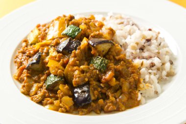 Kıyılmış et ile yapılan Keema köri