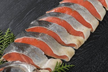 Taze ve lezzetli somon fileto