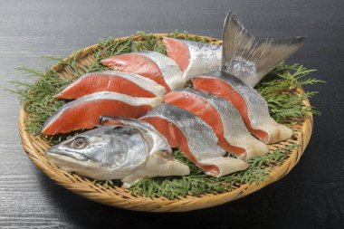 Taze ve lezzetli somon fileto