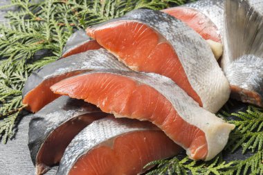 Taze ve lezzetli somon fileto