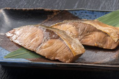 Haşlanmış balık yemekleri taze balık Japonya ile yapılan
