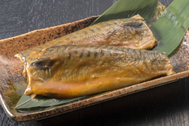 Haşlanmış balık yemekleri taze balık Japonya ile yapılan