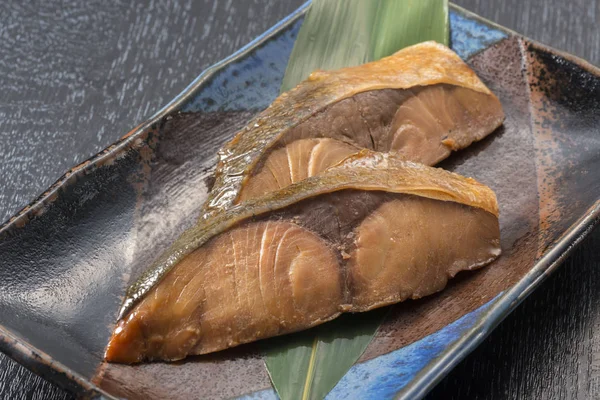 Lezzetli balık yemek, Japonya