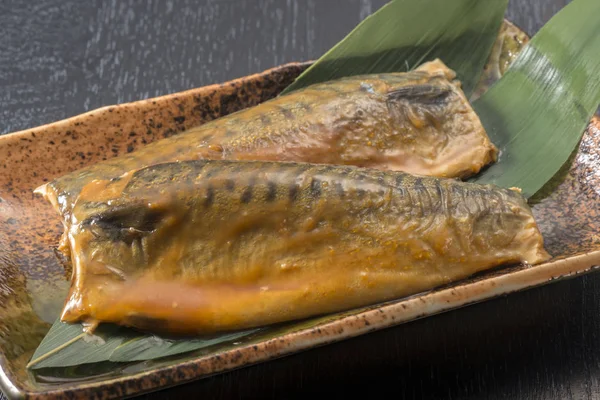 Lezzetli balık yemek, Japonya