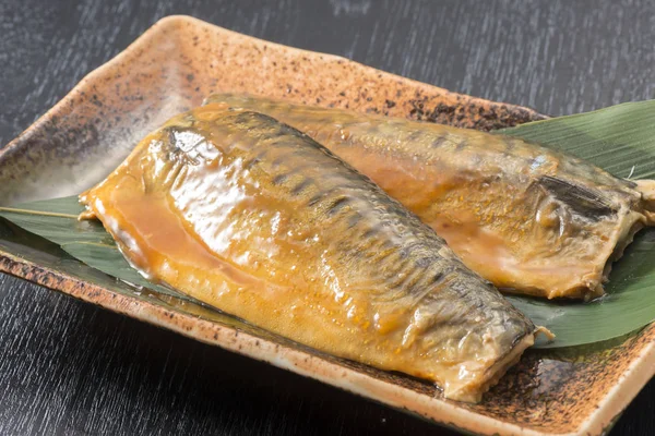 Lezzetli balık yemek, Japonya