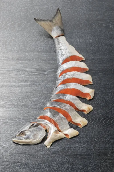 Taze ve lezzetli somon fileto