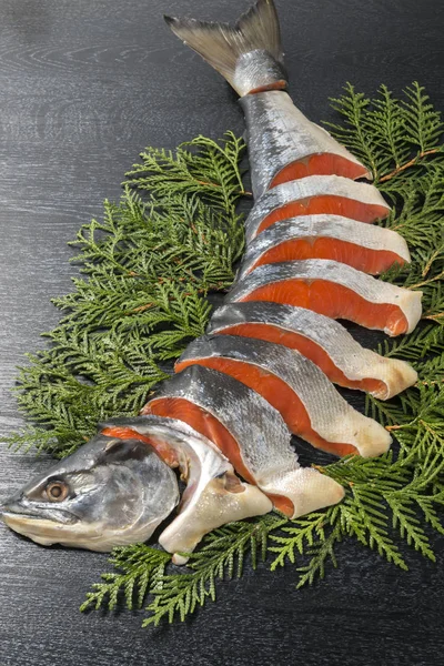 Taze ve lezzetli somon fileto