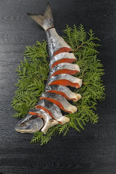 Taze ve lezzetli somon fileto