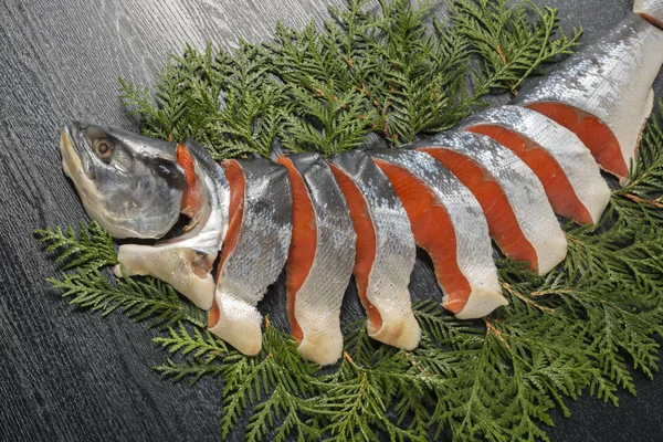 Taze ve lezzetli somon fileto