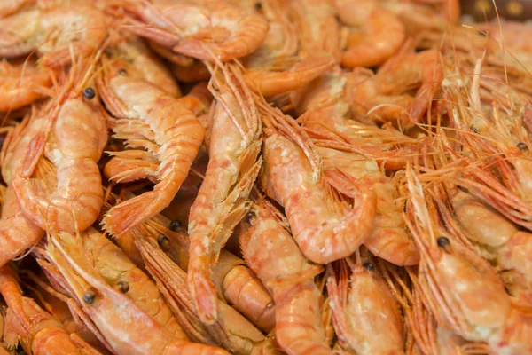 Pişirme taze karides ile yapılan