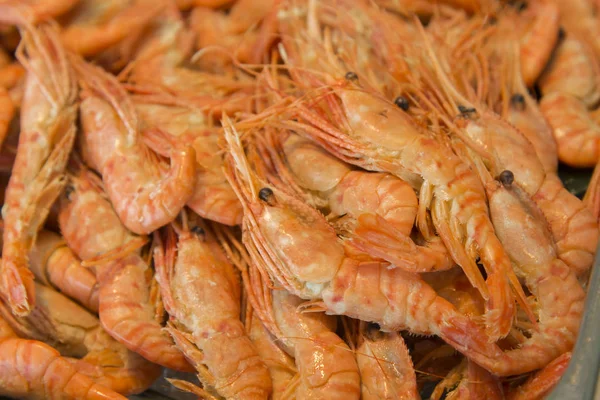 Pişirme taze karides ile yapılan