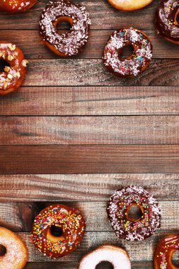 Çörek. Tatlı krema şeker yiyecek. Tatlı renkli aperatif. Sırlı sp