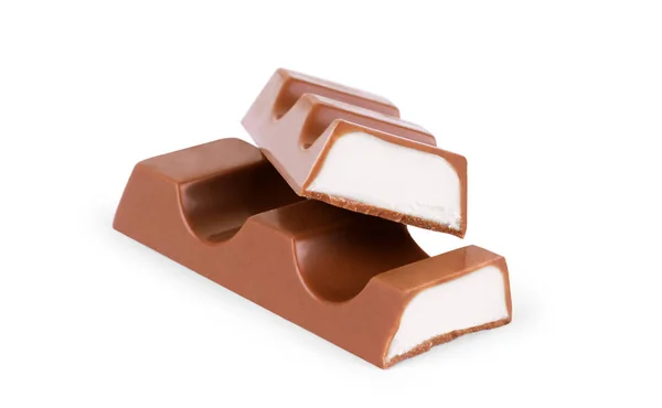 Крупный план плитки шоколада, изолированной на белом — стоковое фото