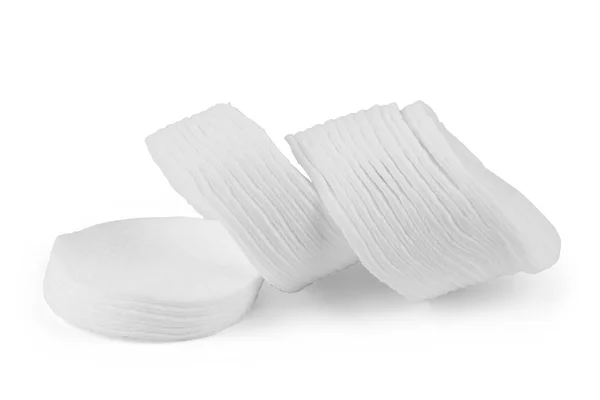 Cotonetes e palitos de algodão isolados sobre branco — Fotografia de Stock