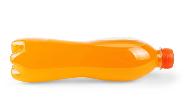 Frasco de plástico pequeno de refrigerante laranja isolado em branco — Fotografia de Stock