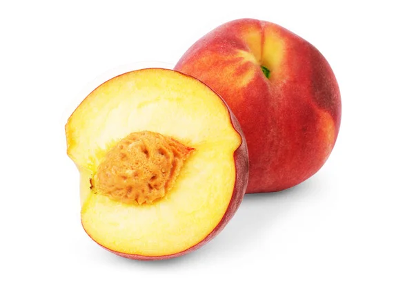 Nectarine fruit geïsoleerd op de witte achtergrond. — Stockfoto