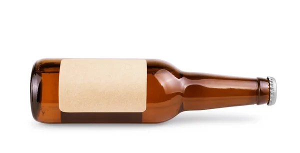 Garrafa de cerveja no fundo branco — Fotografia de Stock