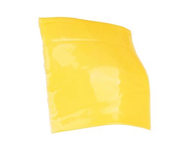 Beyaz arkaplanda peynir dilimleri