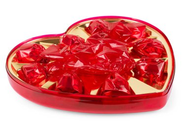 Bir parça şeker ya da parlak kırmızı Cellophan sarılmış bir pastili