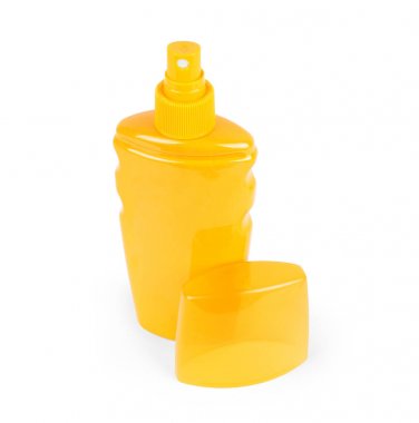 Güneş kremi şişe üzerinde izole beyaz arka plan belirleme