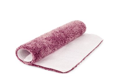 Kabarık kıvrımlı halı beyaz arkaplanda izole edilmiş