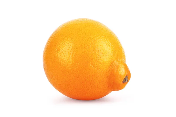 Mandarina fresca de laranja madura, fatias de mandarina, isolada em b branco — Fotografia de Stock