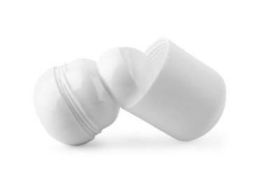 Beyaz arka planda izole edilmiş terletici deodorant üzerinde yuvarlan