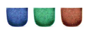 Beyaz zemin üzerinde bir parça lavanta peyniri