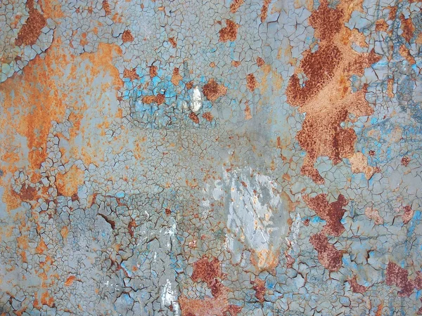 Corroded metal background. Rusty metal background with streaks of rust. Rust stains. Rystycorrosion. — Stock Photo, Image