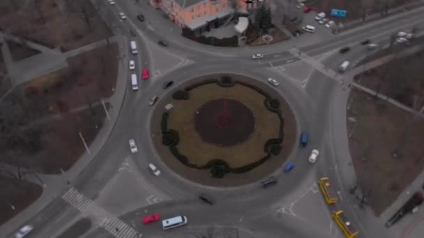 Εναέρια Άποψη Timelapse Της Κυκλικής Οδού Κυκλικά Αυτοκίνητα Στα Τέλη — Αρχείο Βίντεο