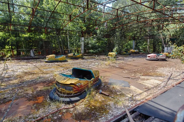 Viaje Coche Atracciones Abandonado Parque Atracciones Ghost City Pripyat Zona — Foto de Stock