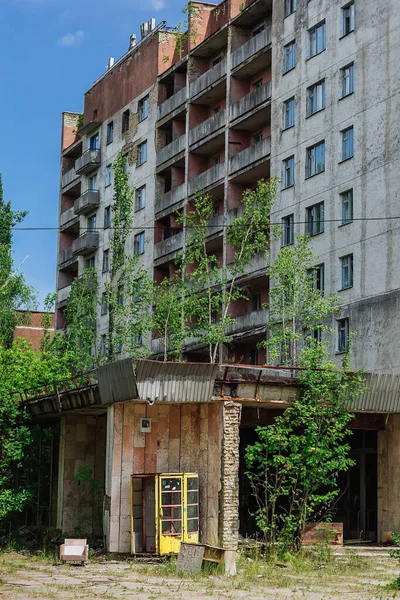 Verlassene Gebäude Und Telefonzellen Zentrum Der Geisterstadt Pripjat Tschornobyl Zone — Stockfoto