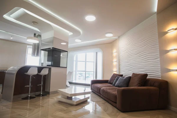 Güzel, modern apartman sakini. Emlak konsepti. Güzel gerçek iç tasarım..