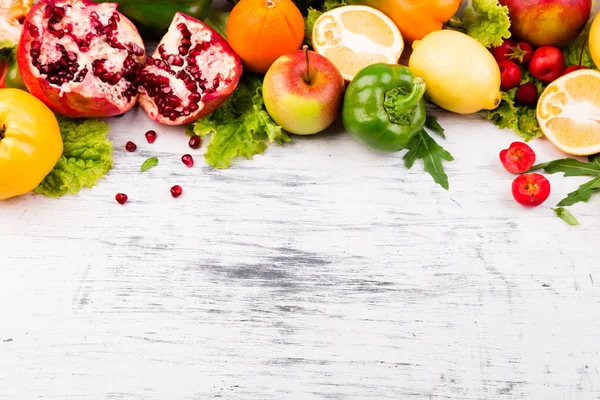 Meyve ve sebze çerçeve. Uzay kopyalayın. Vejetaryen. Açık gıda.